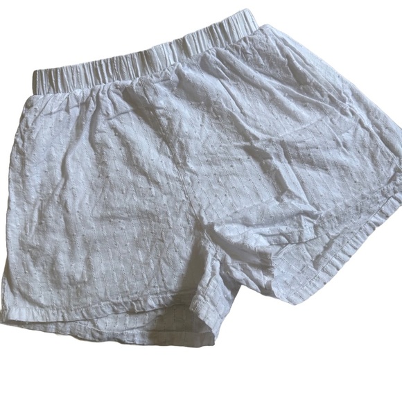 WHITE LONG SLEEVE BUTTON DOWN TOP AND SHORTS TWO PIECE LOUNGE SET / SWIM COVERUP - Picture 7 of 12